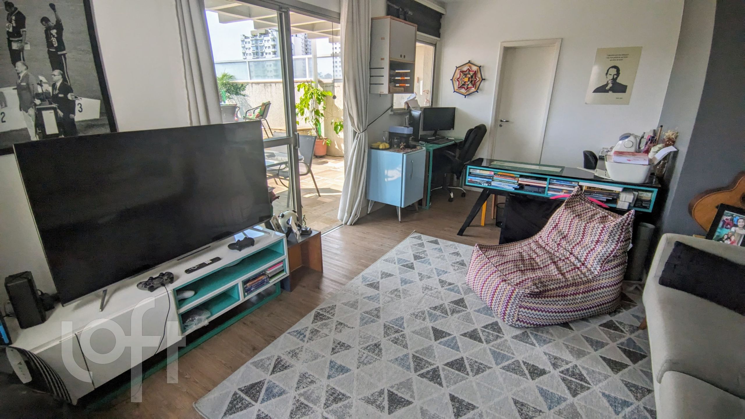 Apartamento à venda com 3 quartos, 182m² - Foto 2