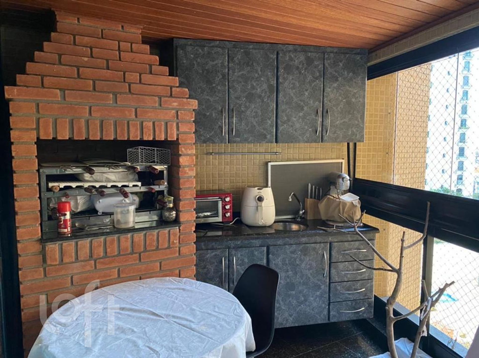 Apartamento à venda com 4 quartos, 198m² - Foto 11