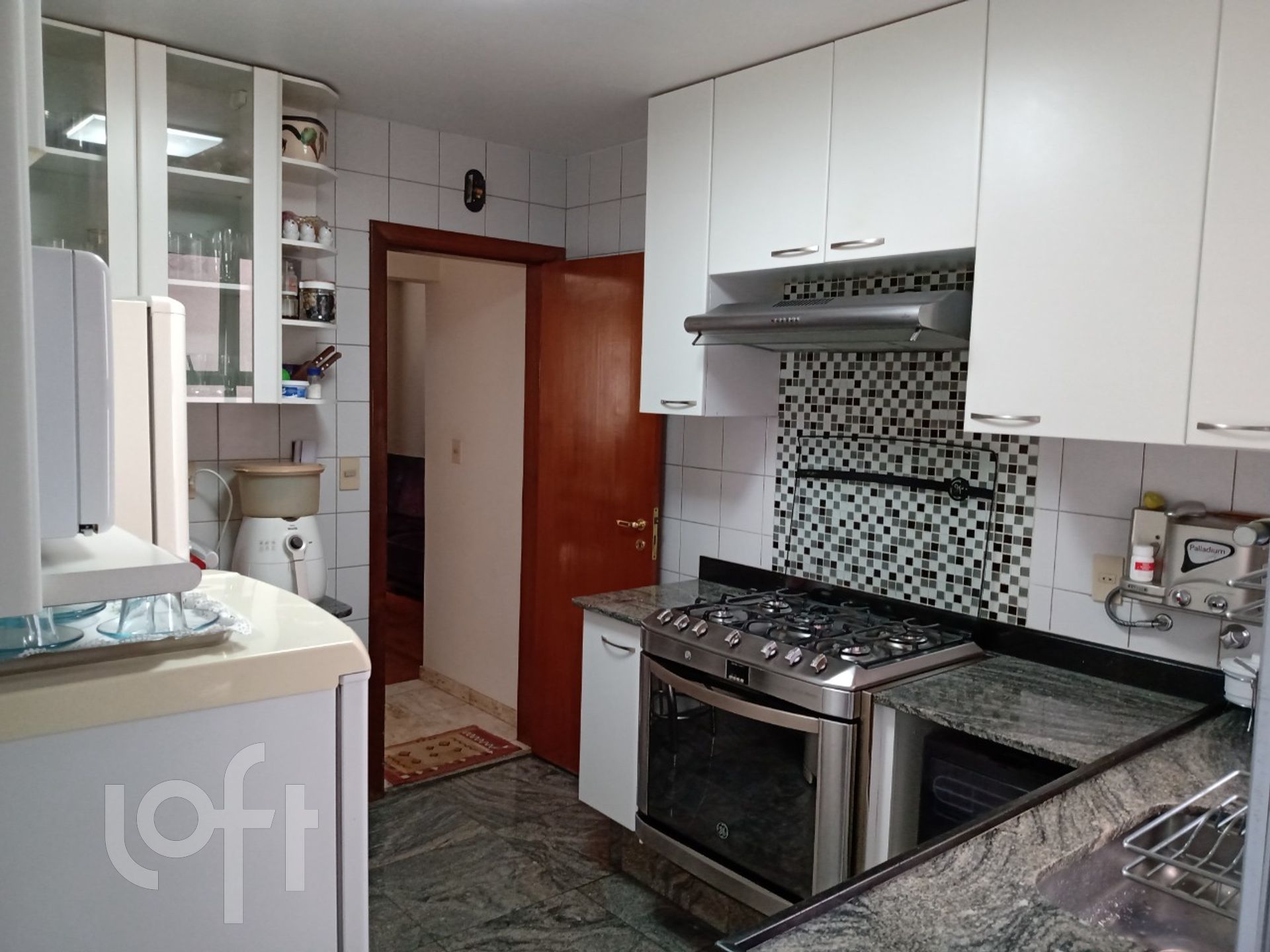 Apartamento à venda com 4 quartos, 181m² - Foto 11