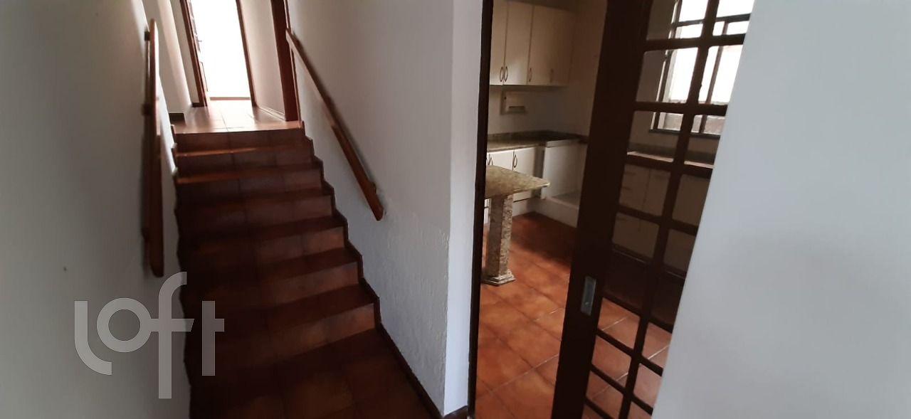 Casa à venda com 4 quartos, 259m² - Foto 10