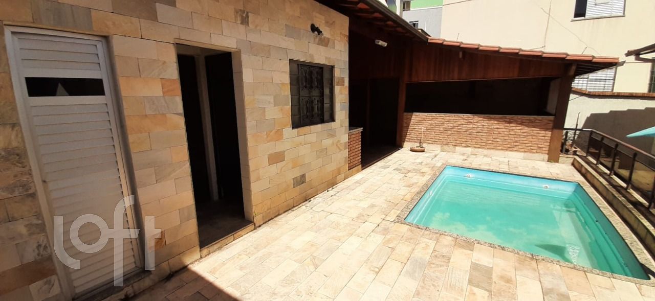 Casa à venda com 4 quartos, 259m² - Foto 16