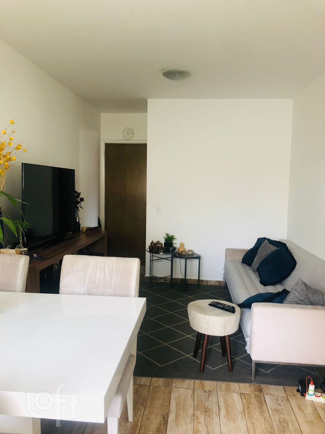 Apartamento à venda com 2 quartos, 60m² - Foto 1