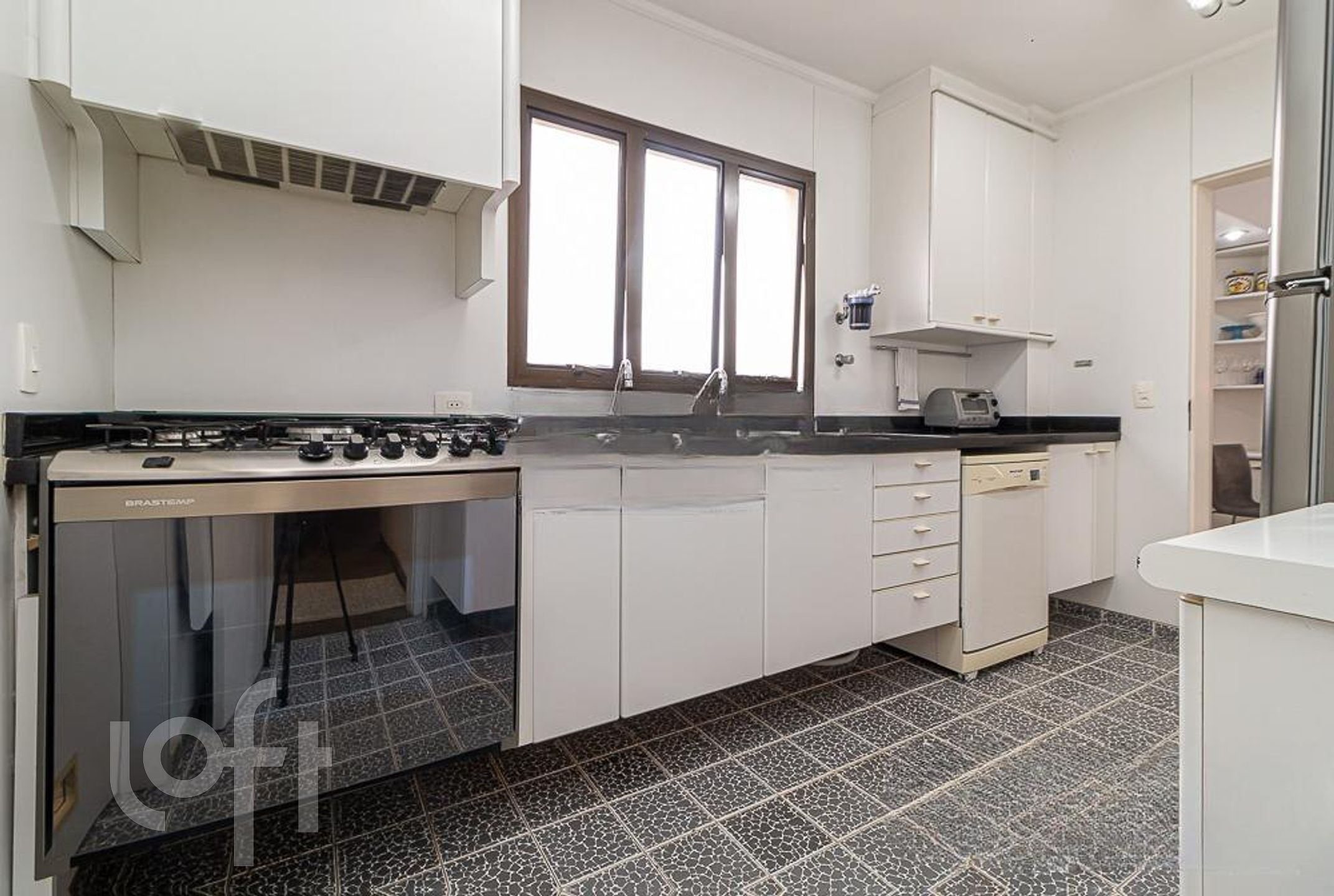 Apartamento à venda com 4 quartos, 400m² - Foto 7