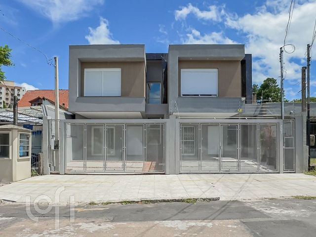 Casa com 169m², 3 dormitórios, 3 suítes, 2 vagas, Vila Ipiranga em Porto Alegre