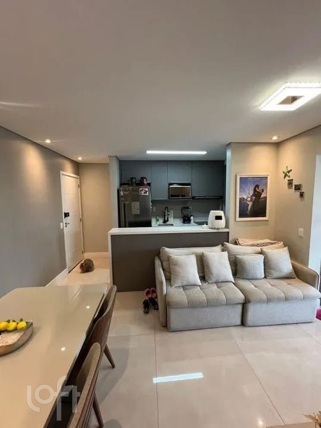 Apartamento à venda com 2 quartos, 72m² - Foto 2