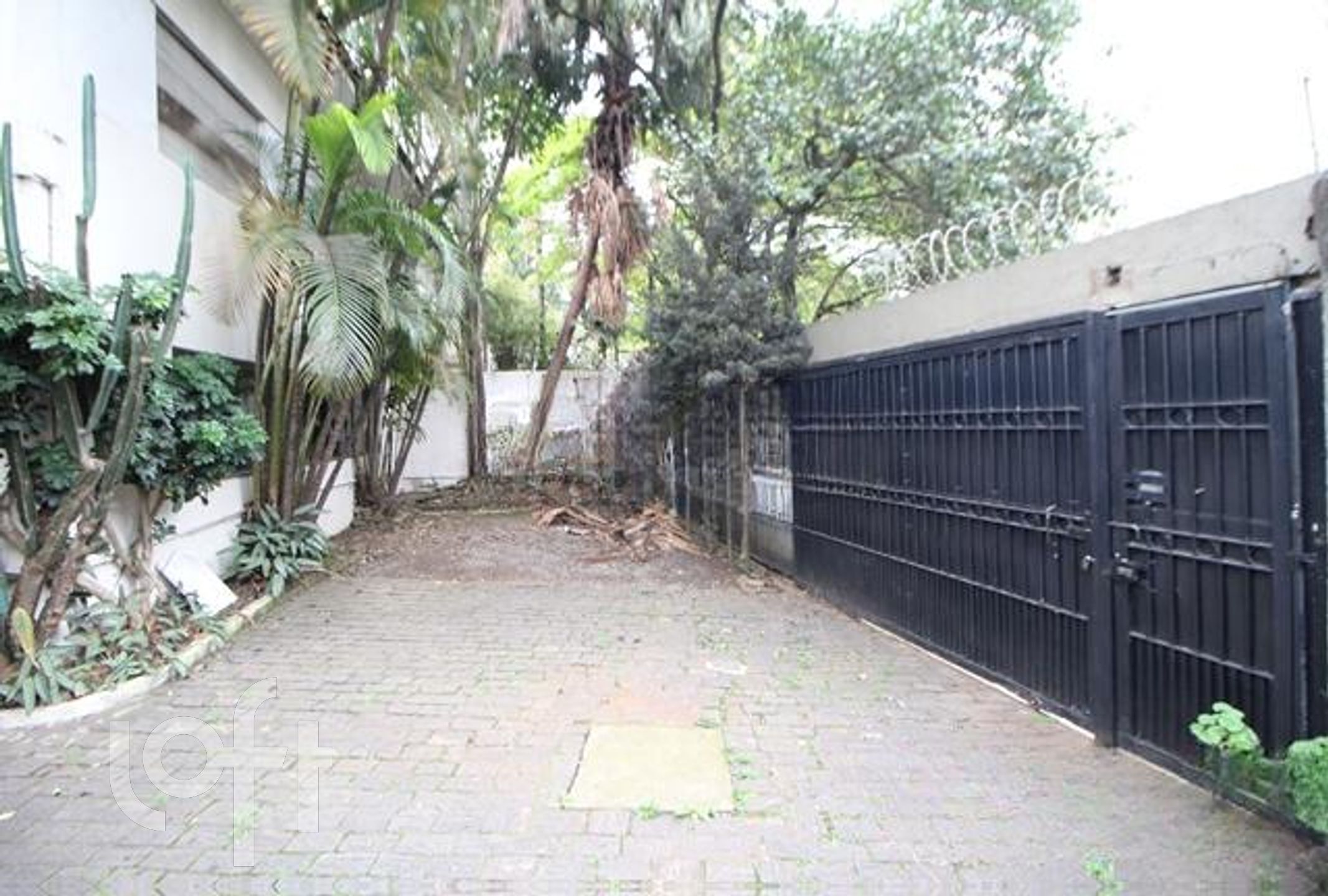 Casa à venda com 4 quartos, 300m² - Foto 25