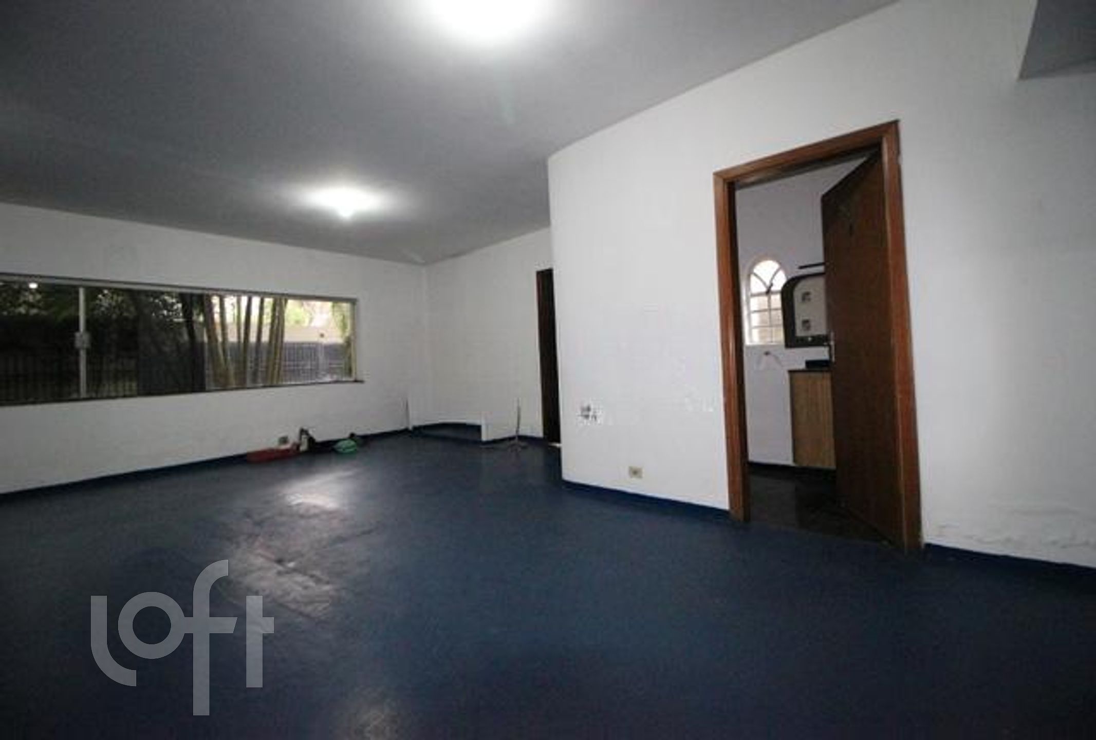 Casa à venda com 4 quartos, 300m² - Foto 3