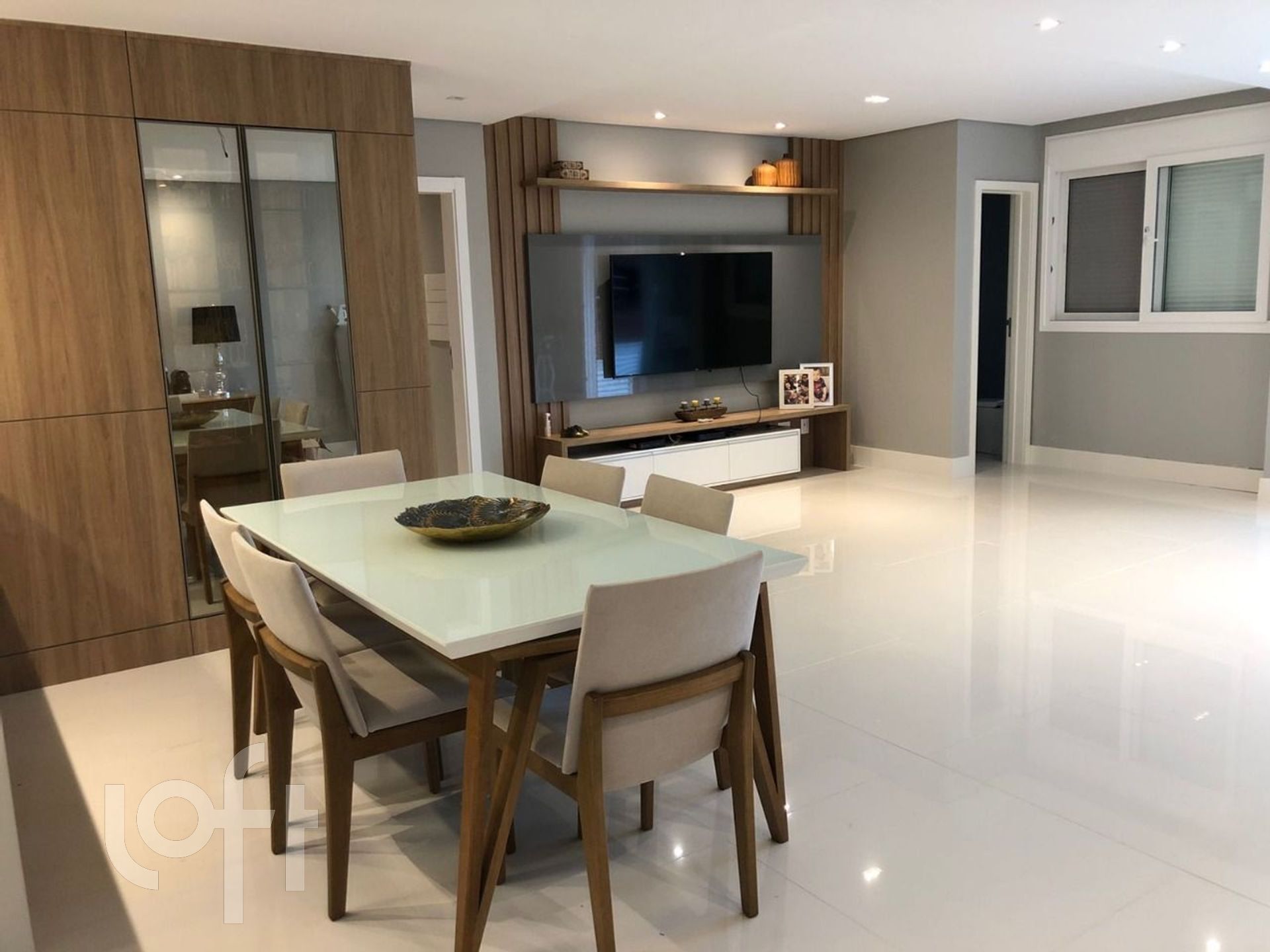 Apartamentos com 155m², 3 quartos, 3 suítes, 3 garagens, no bairro Jurere Oeste em Florianópolis