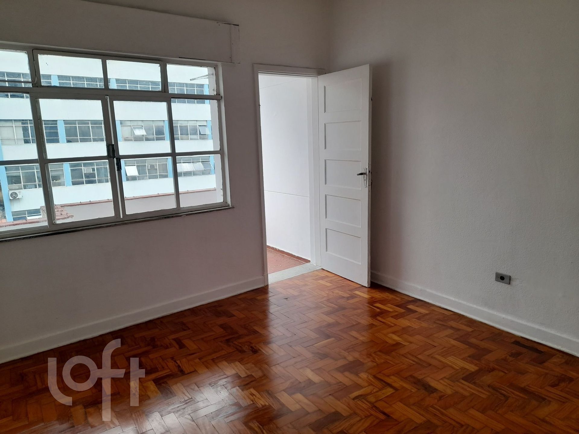 Apartamento à venda com 1 quarto, 55m² - Foto 1