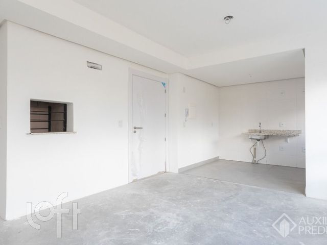 Apartamento com 63m², 2 dormitórios, 1 suíte, 1 vaga, Petrópolis em Porto Alegre