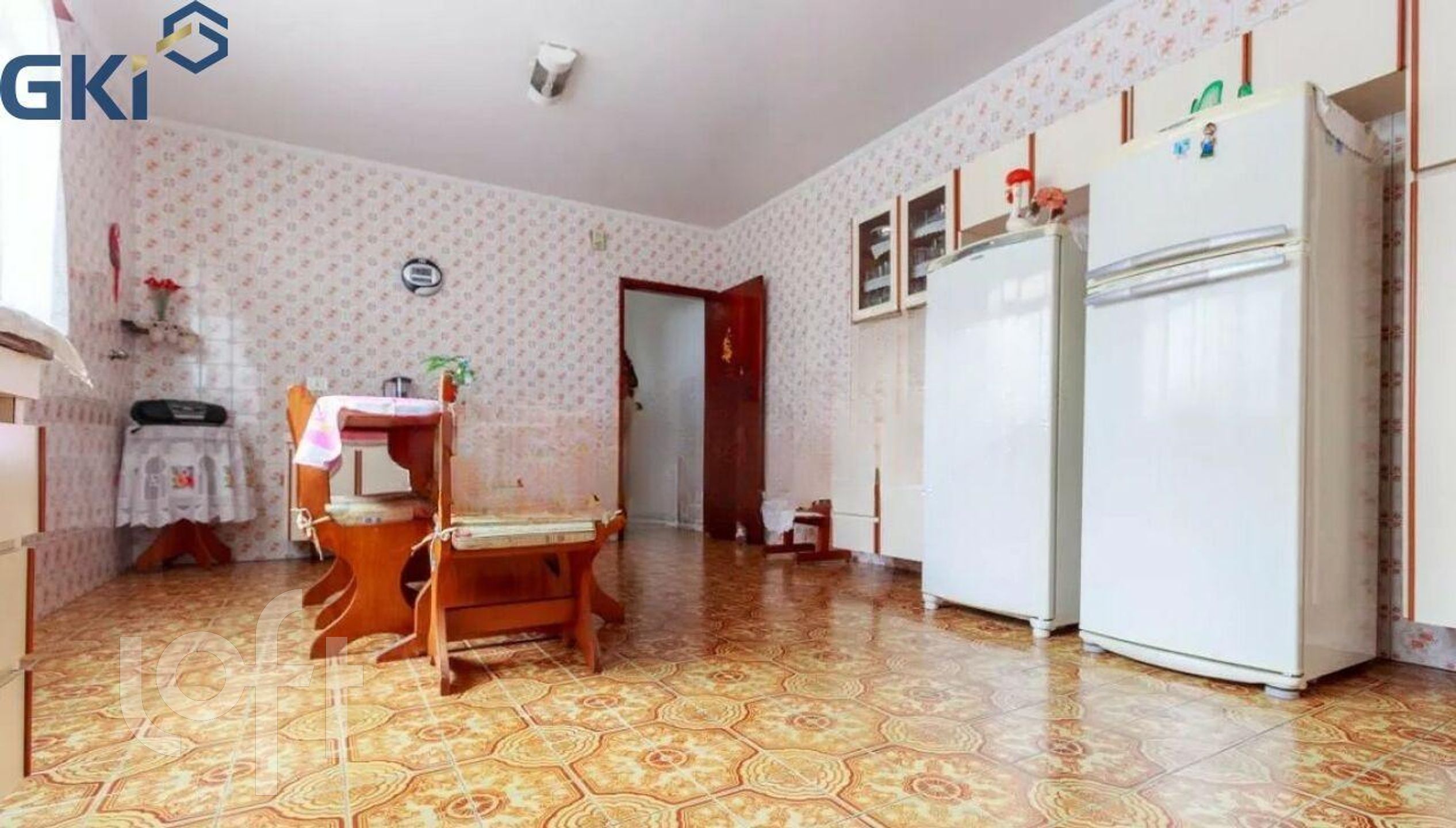 Casa à venda com 3 quartos, 200m² - Foto 7