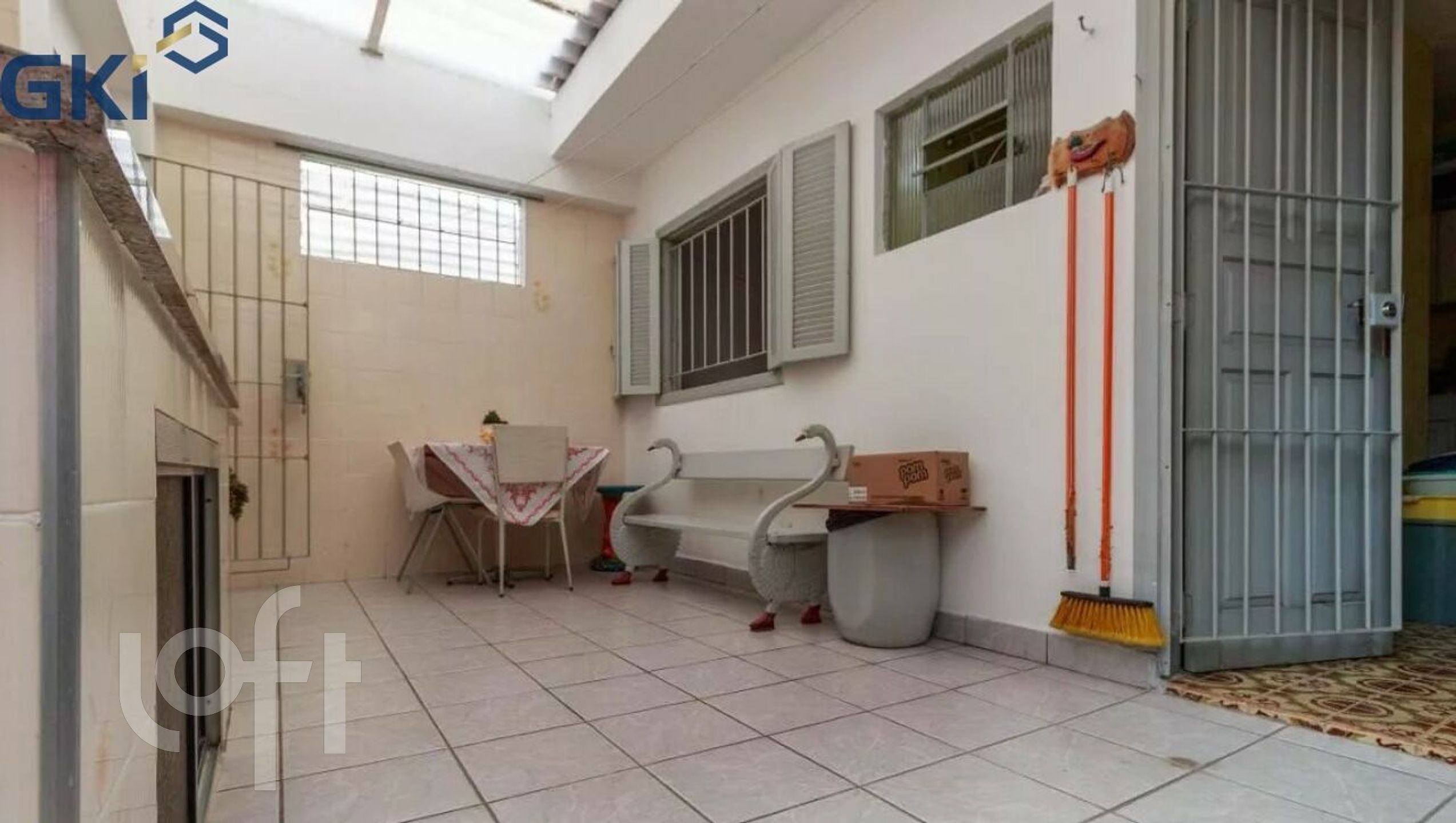 Casa à venda com 3 quartos, 200m² - Foto 32