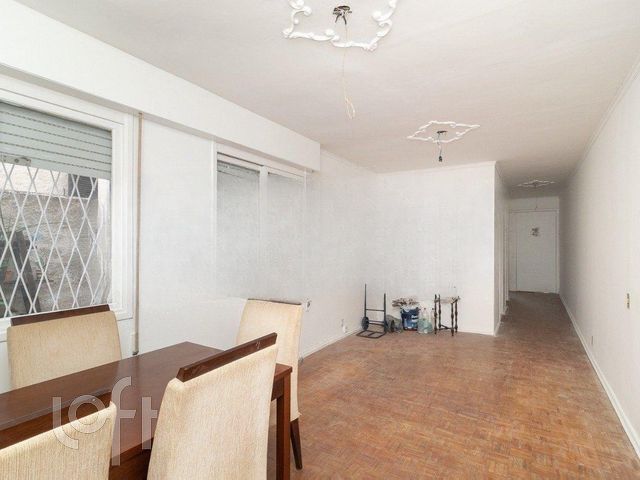 Apartamento com 80m², 3 dormitórios, Moinhos de Vento em Porto Alegre