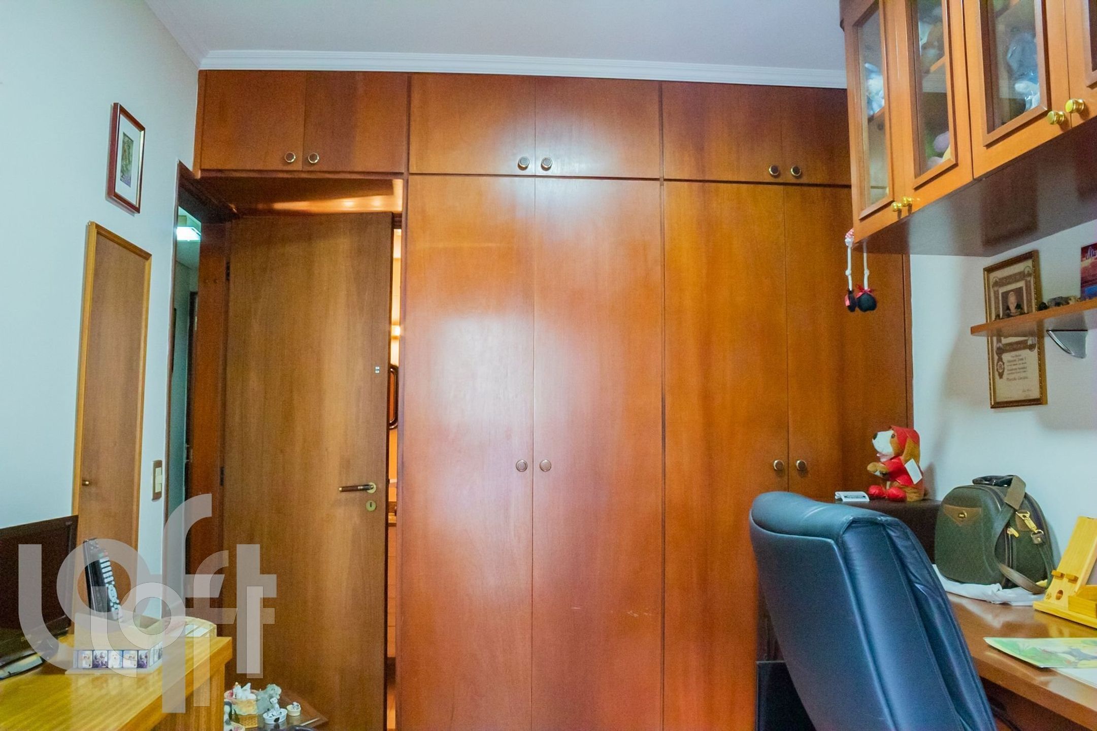 Apartamento à venda com 3 quartos, 188m² - Foto 9