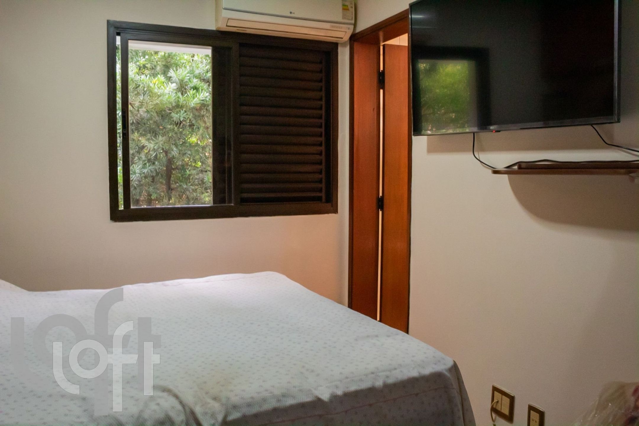 Apartamento à venda com 3 quartos, 188m² - Foto 5