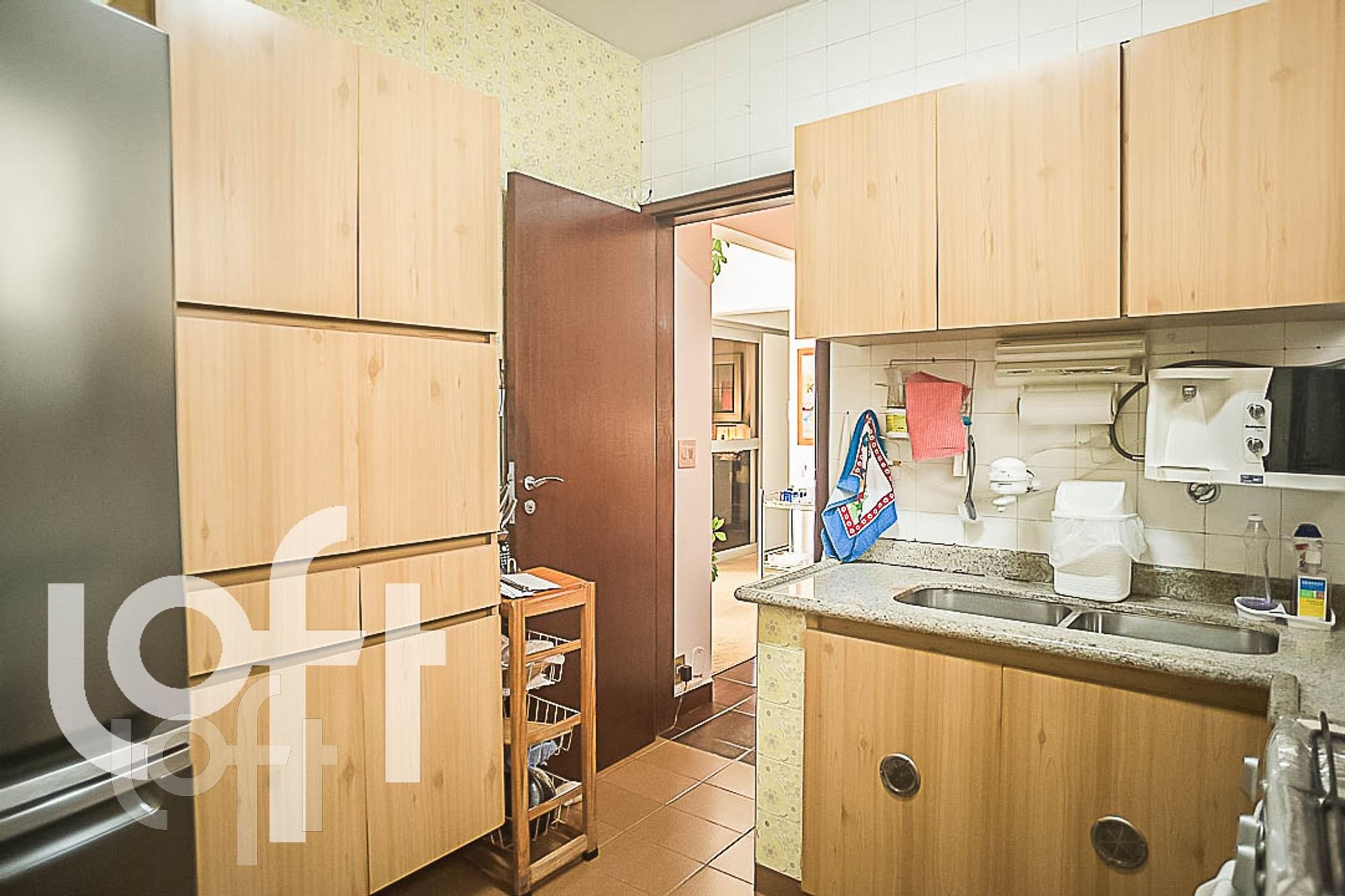 Apartamento à venda com 3 quartos, 137m² - Foto 19