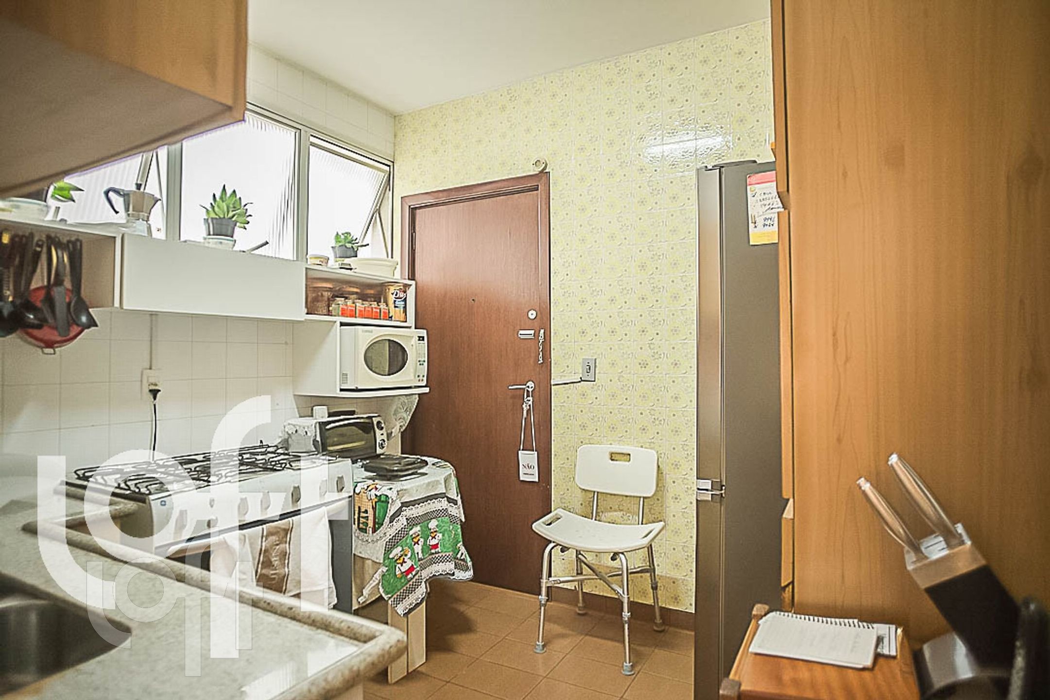 Apartamento à venda com 3 quartos, 137m² - Foto 18