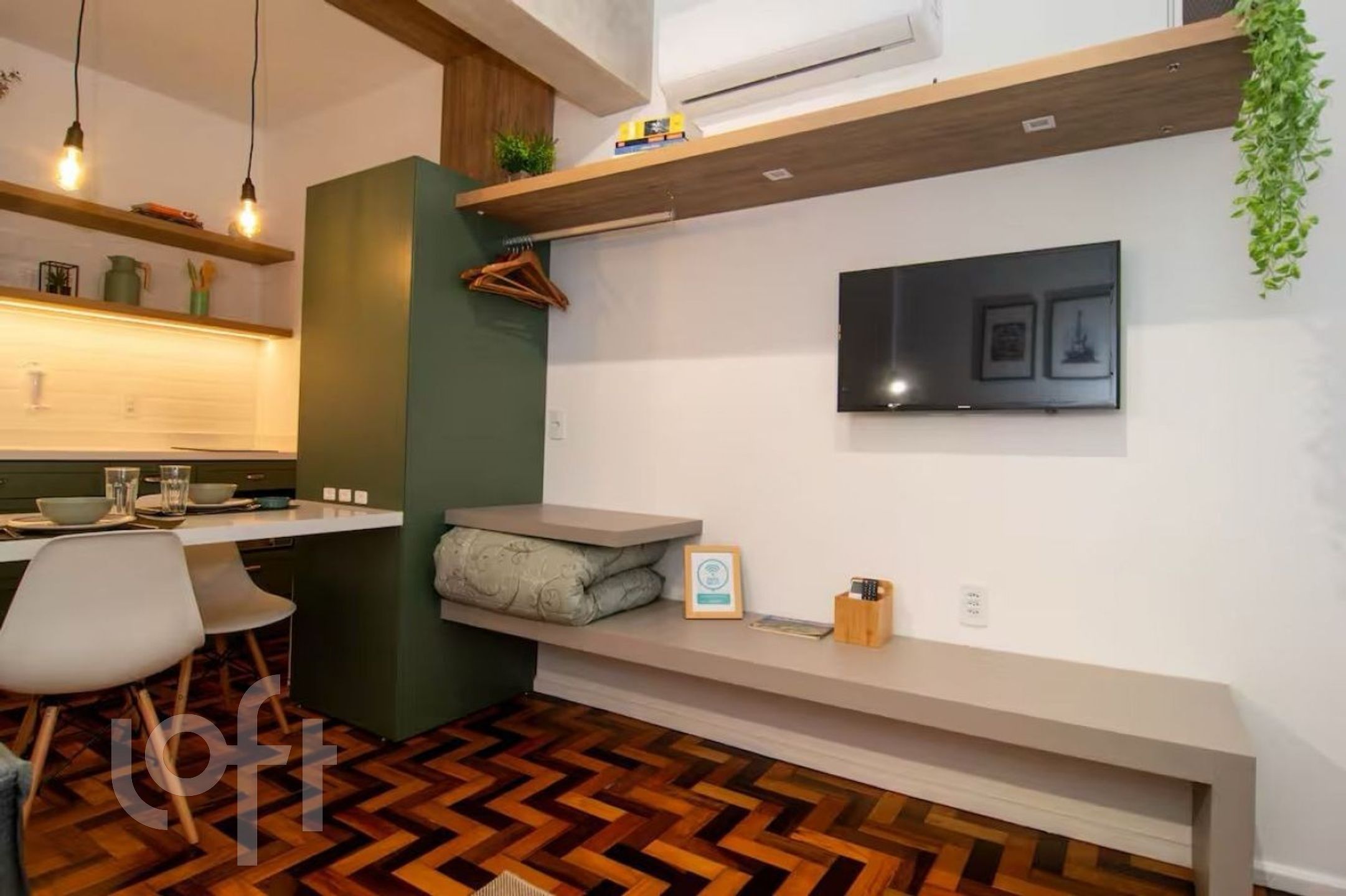 Apartamentos com 28m², 1 quarto, no bairro Centro em Florianópolis