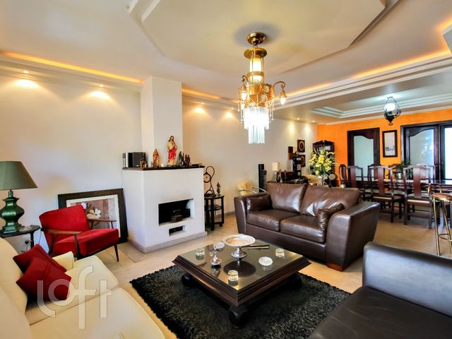 Casa com 380m², 4 dormitórios, 2 suítes, 3 vagas, Chácara das Pedras em Porto Alegre