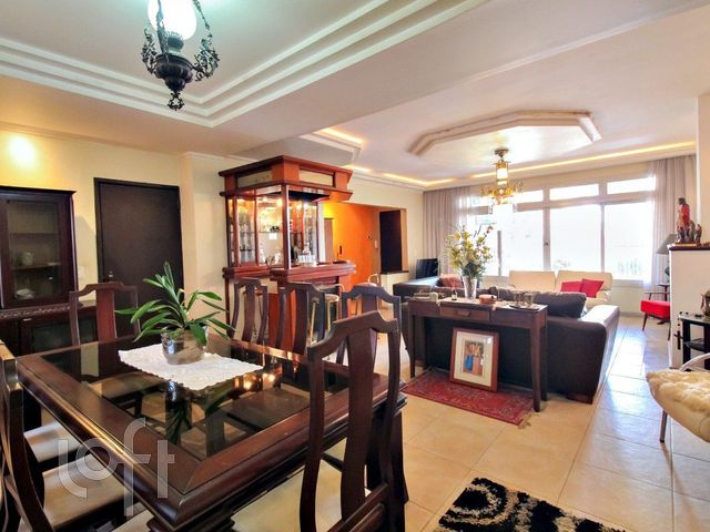 Casa com 380m², 4 dormitórios, 2 suítes, 3 vagas, Chácara das Pedras em Porto Alegre