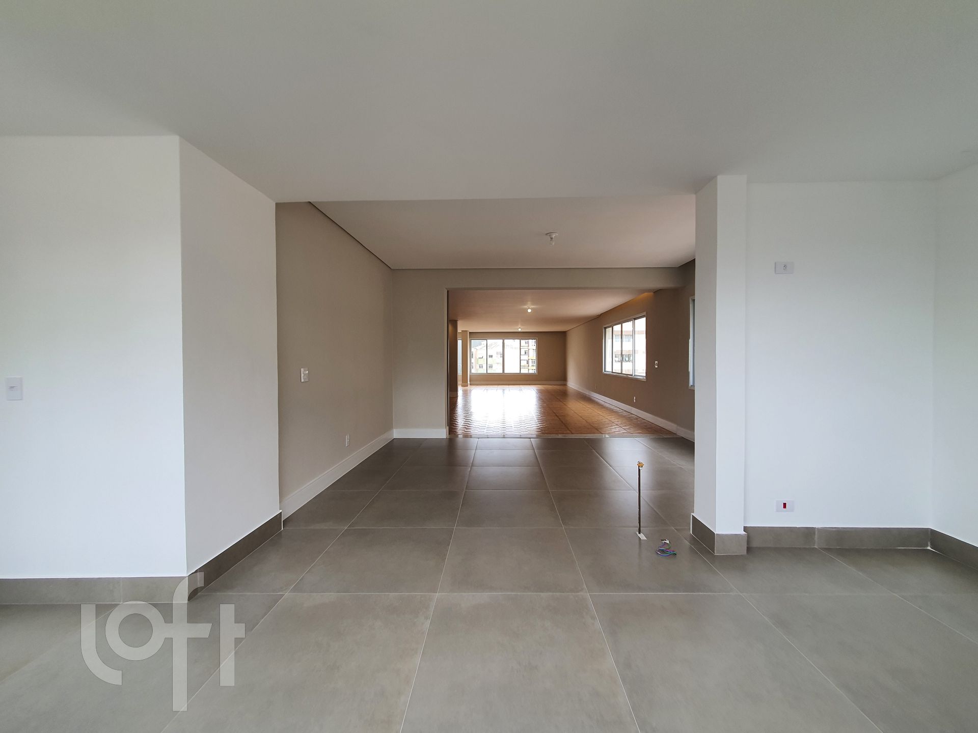 Apartamento à venda com 3 quartos, 360m² - Foto 6