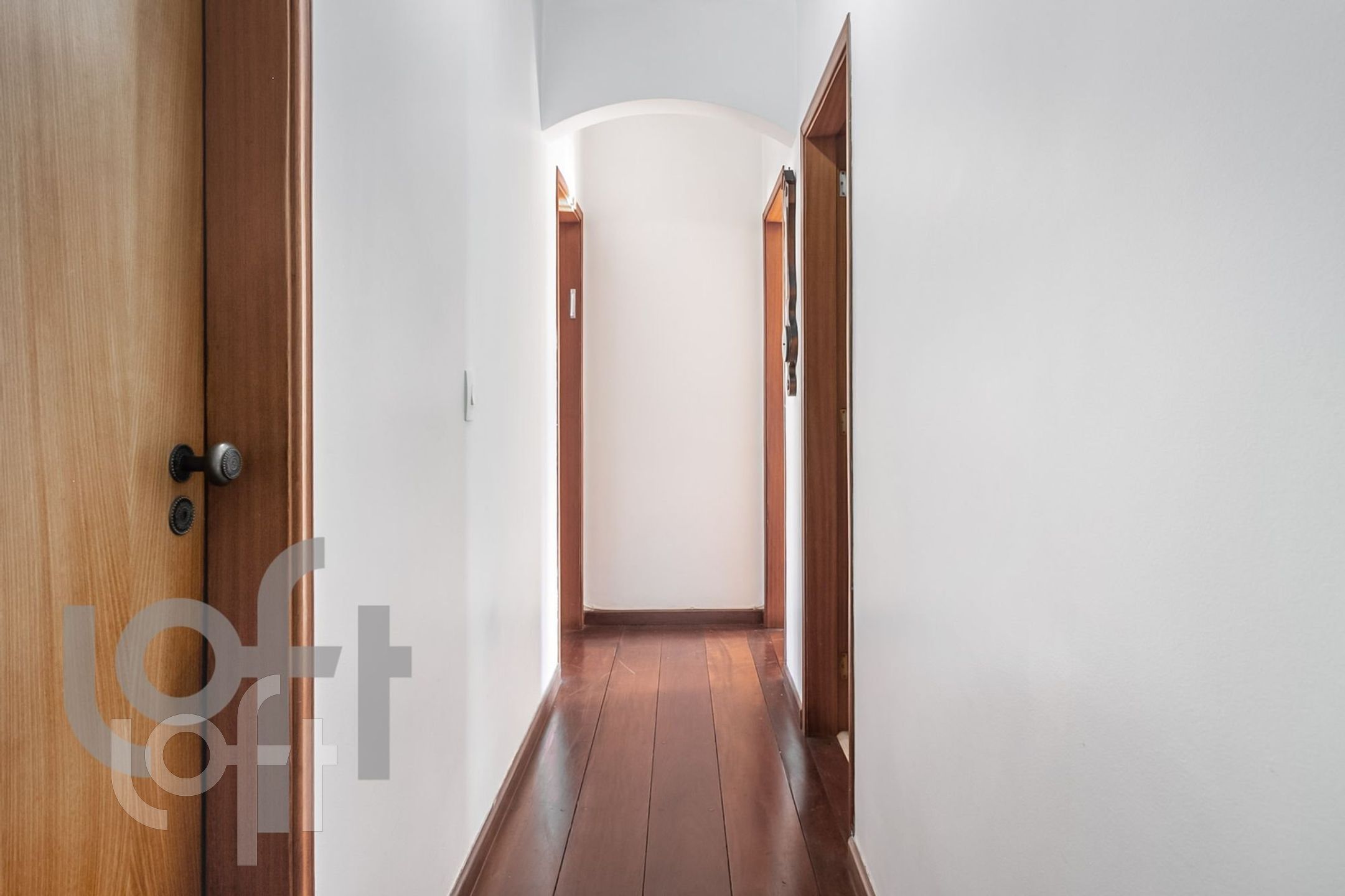 Apartamento à venda com 3 quartos, 97m² - Foto 2