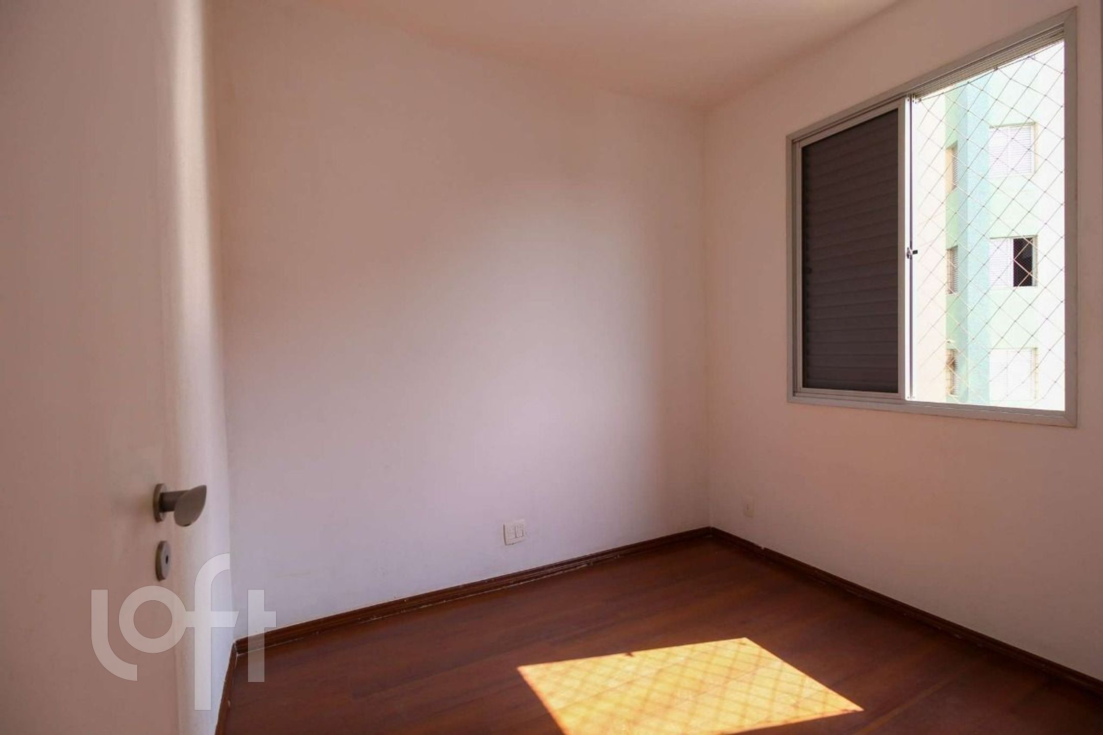 Apartamento à venda com 2 quartos, 70m² - Foto 15