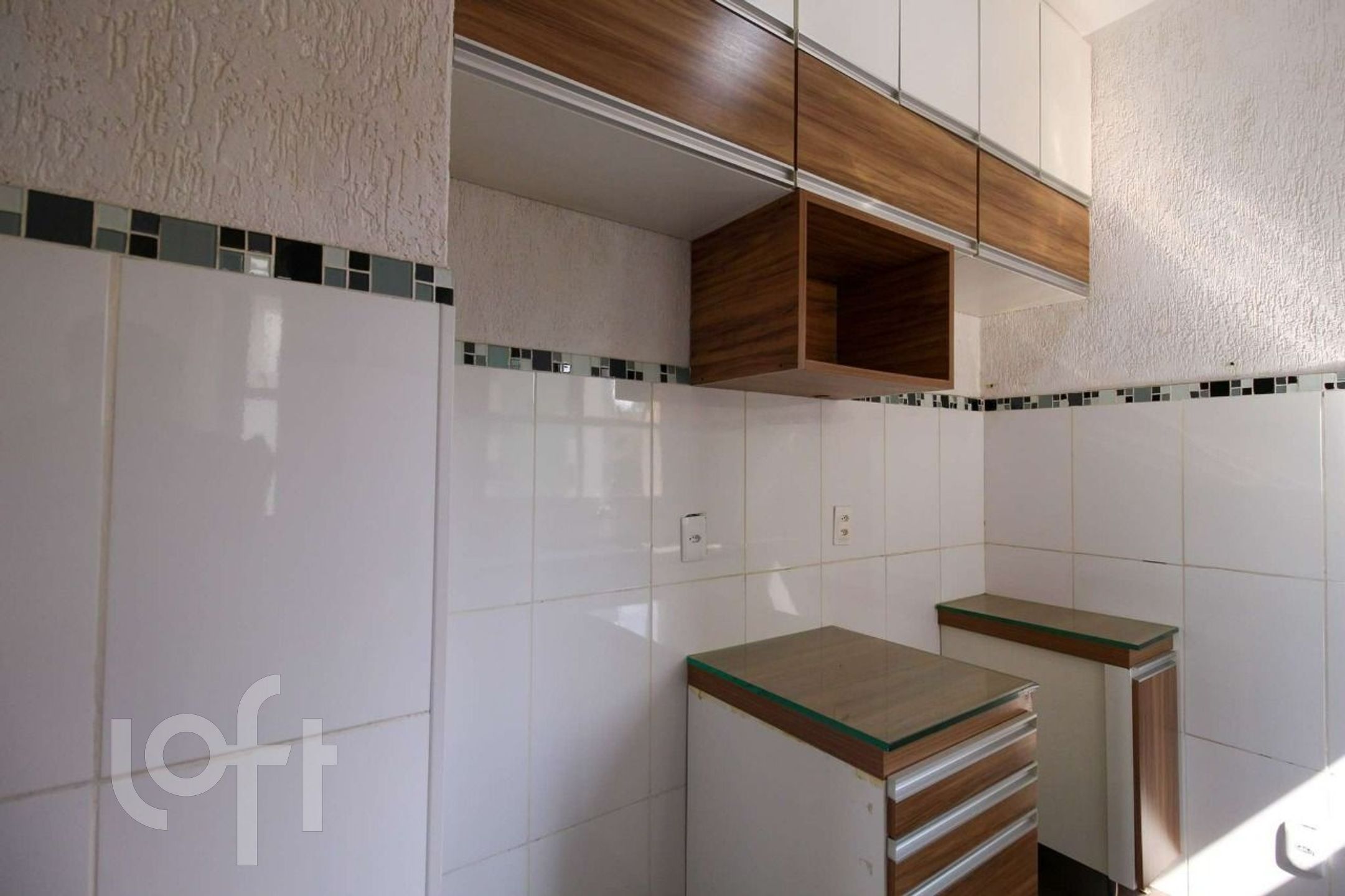 Apartamento à venda com 2 quartos, 70m² - Foto 19