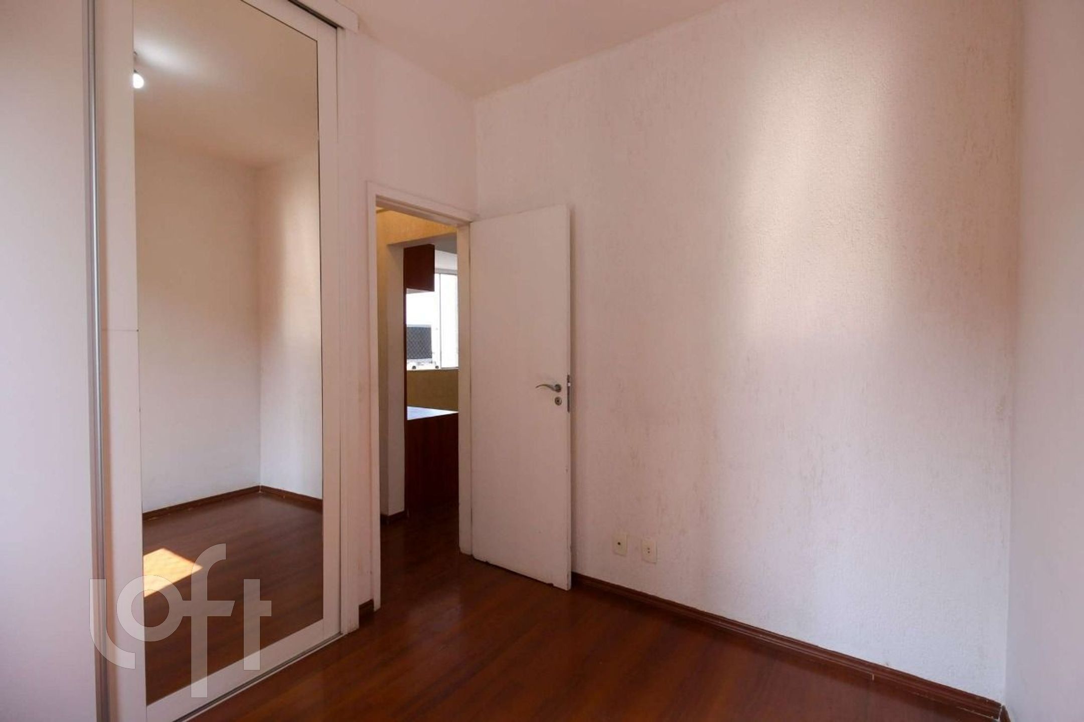 Apartamento à venda com 2 quartos, 70m² - Foto 14