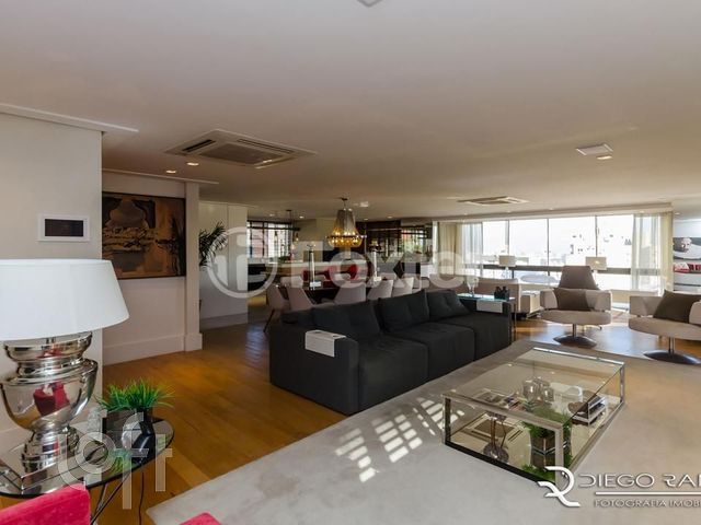 Apartamento com 275m², 4 dormitórios, 4 suítes, 3 vagas, Rio Branco em Porto Alegre