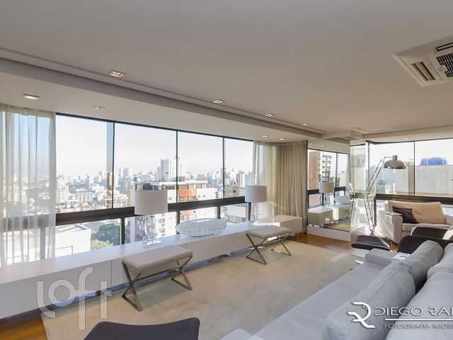 Apartamento com 275m², 4 dormitórios, 4 suítes, 3 vagas, Rio Branco em Porto Alegre