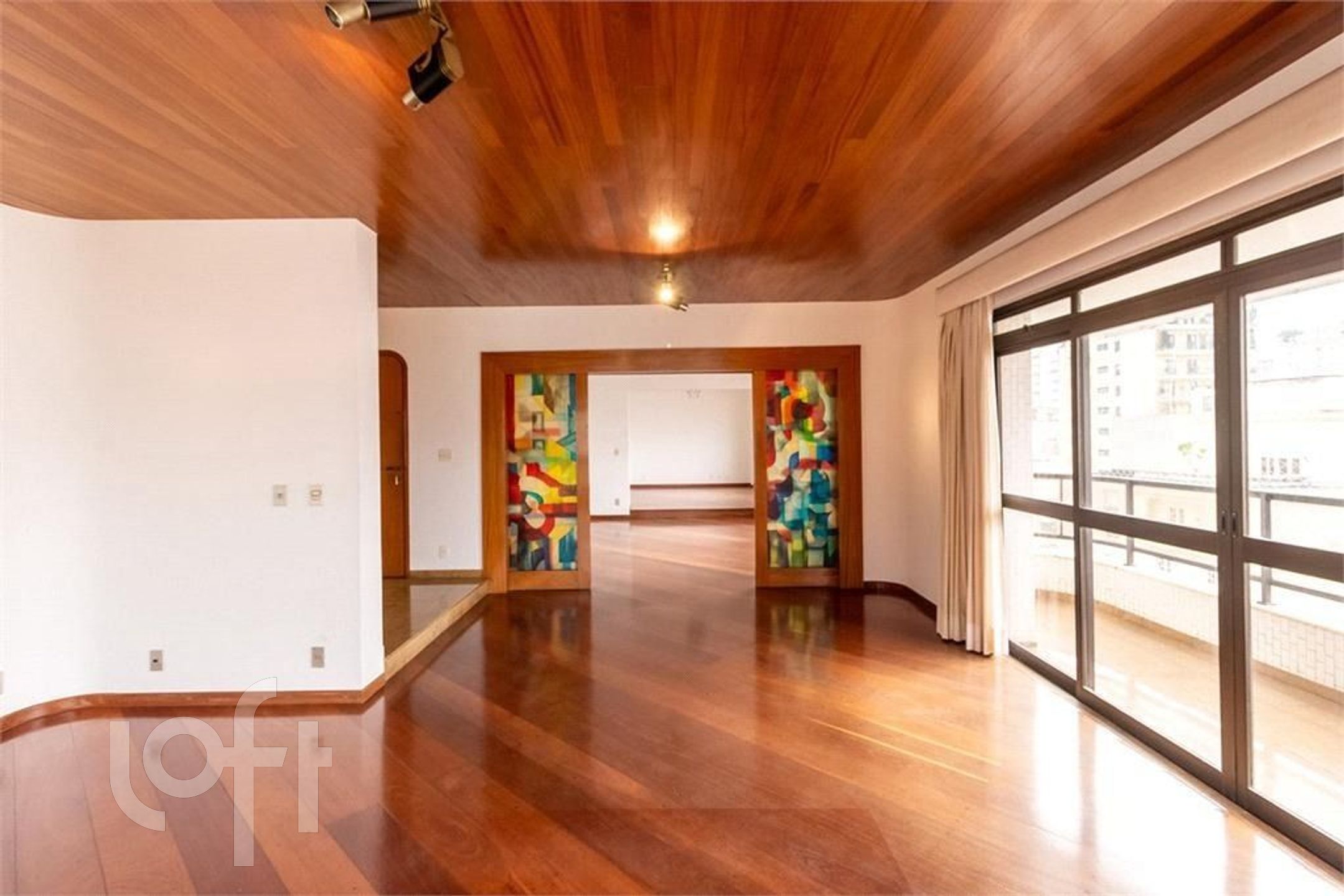 Apartamento à venda com 4 quartos, 350m² - Foto 1