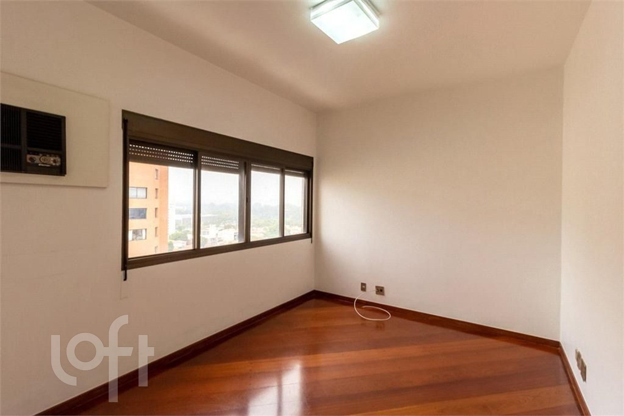 Apartamento à venda com 4 quartos, 350m² - Foto 7