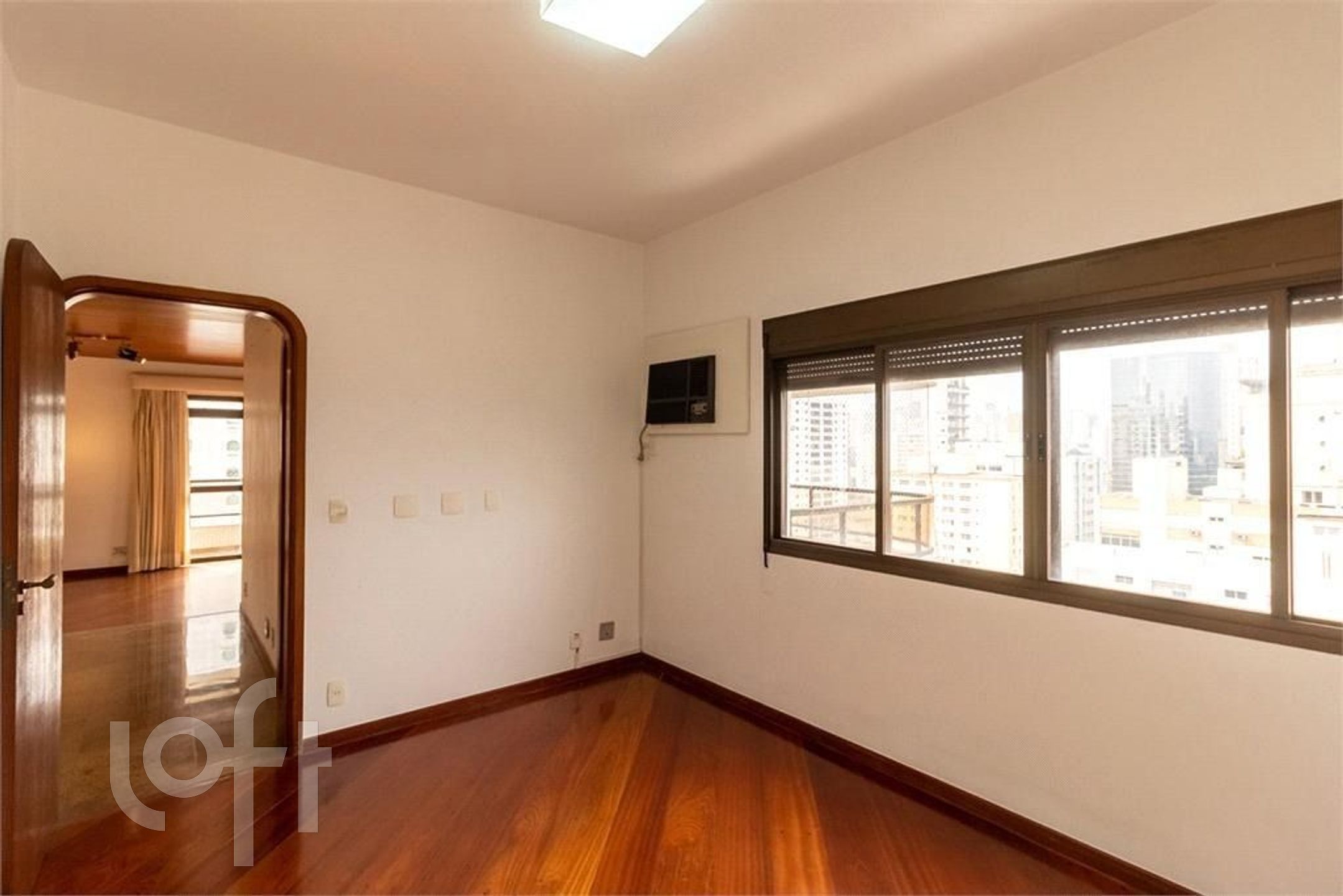 Apartamento à venda com 4 quartos, 350m² - Foto 8