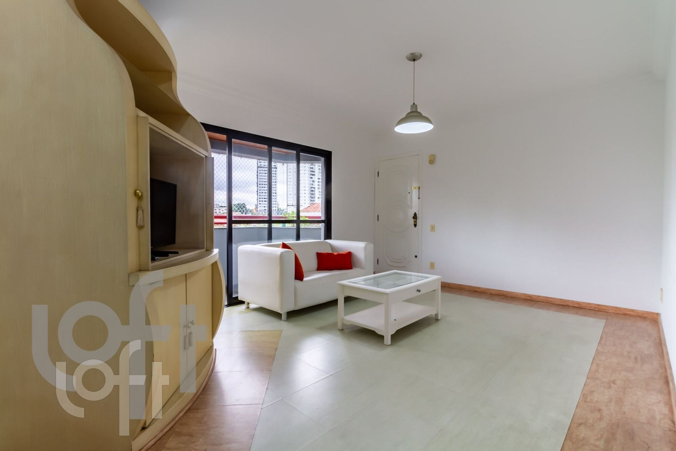 Apartamento à venda com 3 quartos, 135m² - Foto 1