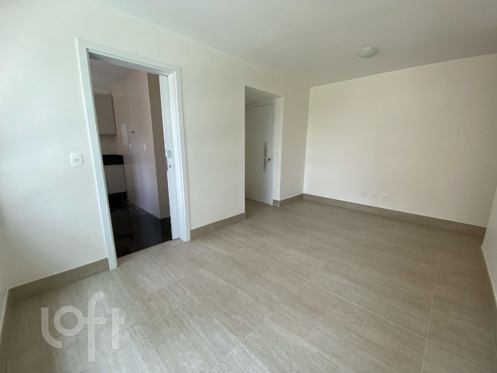 Apartamento à venda com 2 quartos, 75m² - Foto 4