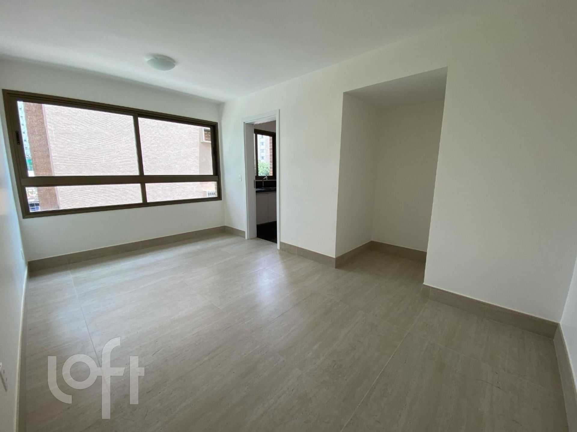 Apartamento à venda com 2 quartos, 75m² - Foto 2