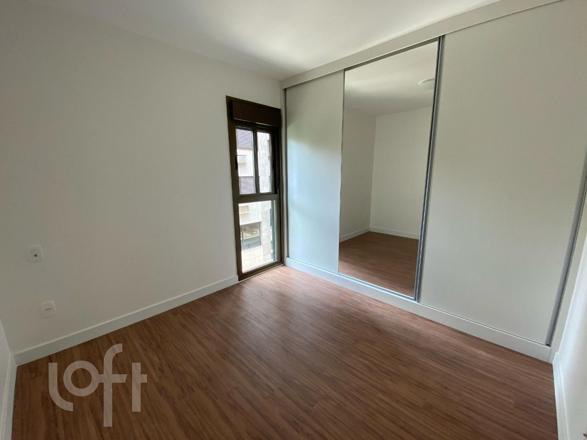 Apartamento à venda com 2 quartos, 75m² - Foto 16