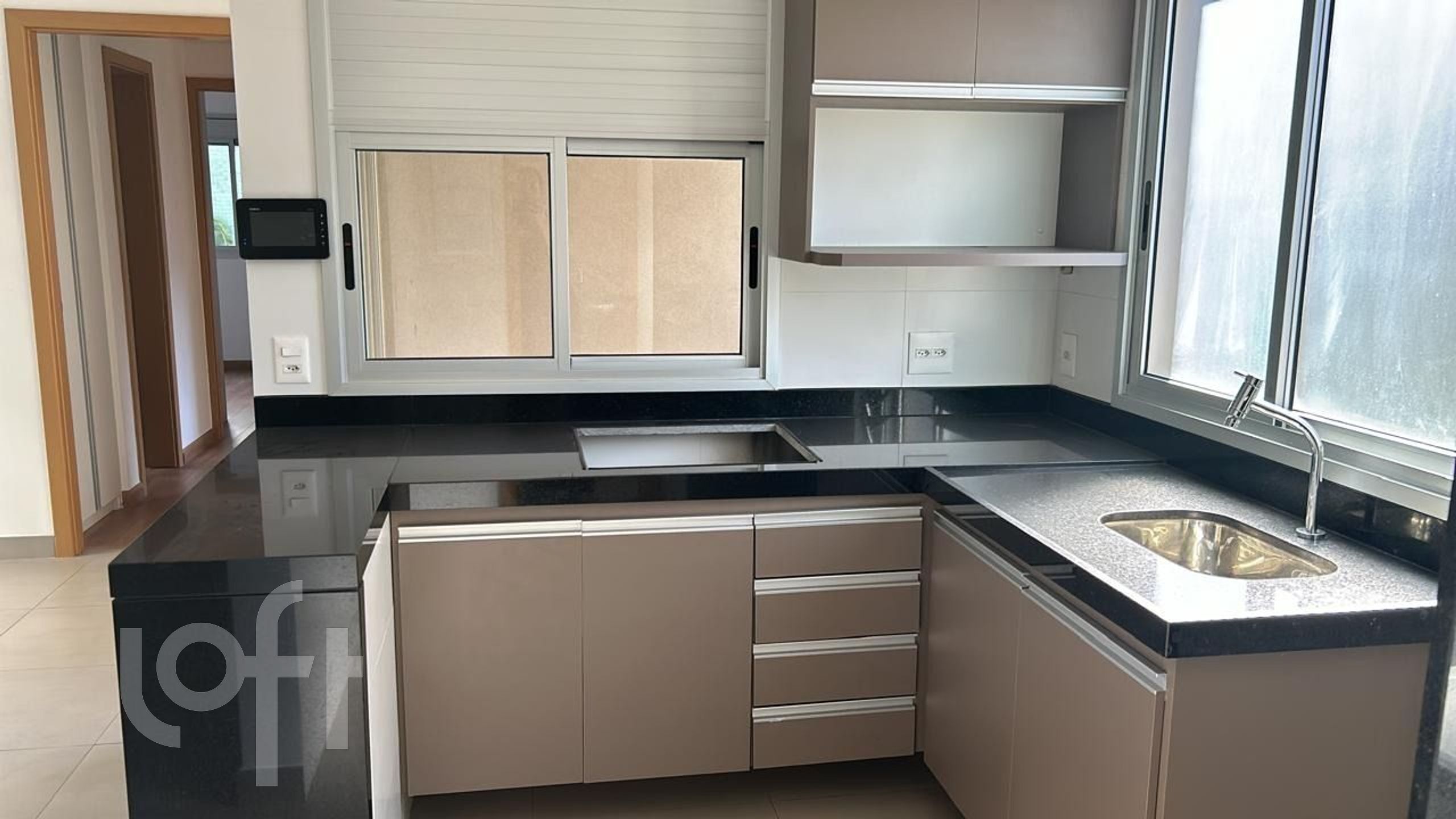 Apartamento à venda com 2 quartos, 83m² - Foto 9