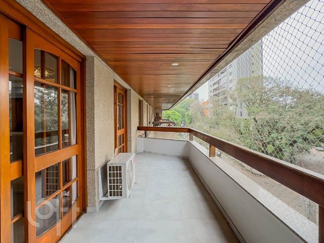 Apartamento com 440m², 4 dormitórios, 2 suítes, 3 vagas, Bela Vista em Porto Alegre