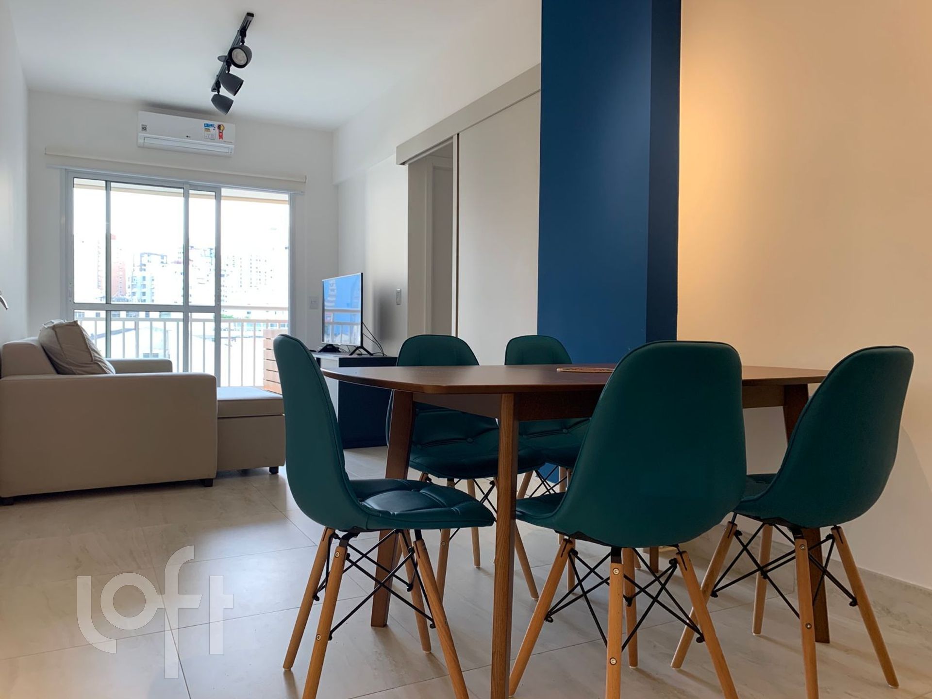 Apartamento à venda com 2 quartos, 60m² - Foto 2