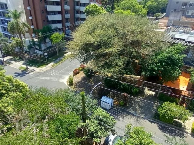 Apartamento com 92m², 3 dormitórios, 1 suíte, 1 vaga, Petrópolis em Porto Alegre