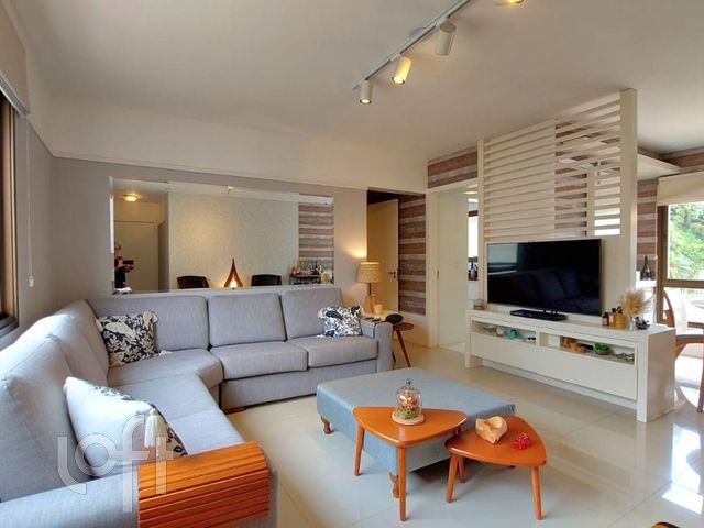 Apartamento com 91m², 3 dormitórios, 1 suíte, 3 vagas, Auxiliadora em Porto Alegre