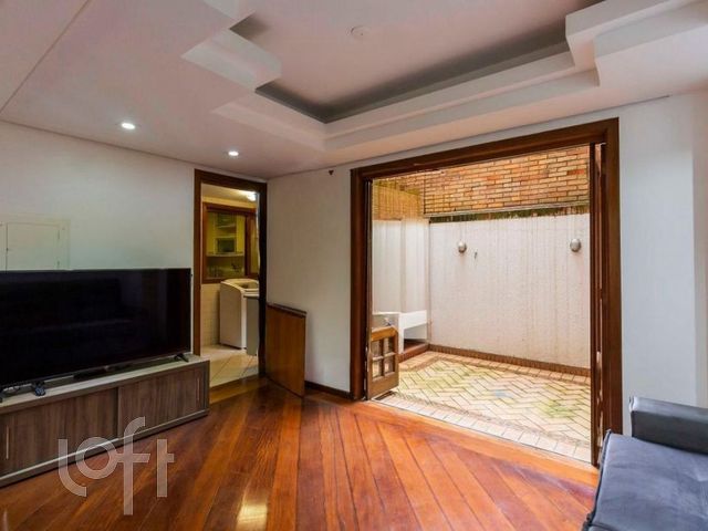 Apartamento com 135m², 3 dormitórios, 1 suíte, 2 vagas, Bela Vista em Porto Alegre