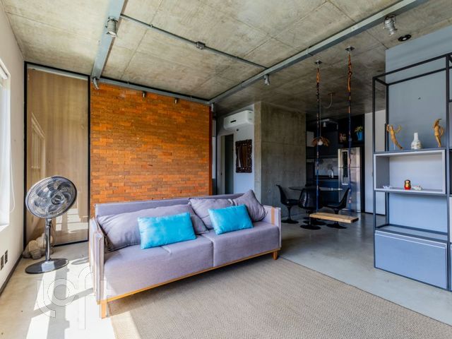 Apartamento com 69m², 2 dormitórios, 1 suíte, 1 vaga, Petrópolis em Porto Alegre