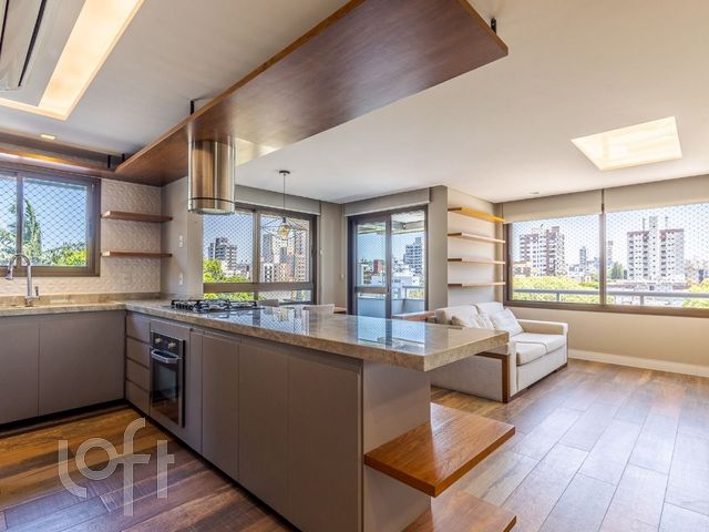 Apartamento com 92m², 2 dormitórios, 2 suítes, 2 vagas, Petrópolis em Porto Alegre