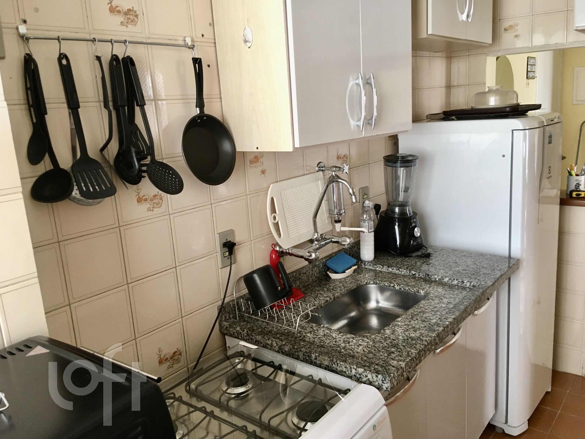 Apartamento à venda com 1 quarto, 45m² - Foto 13