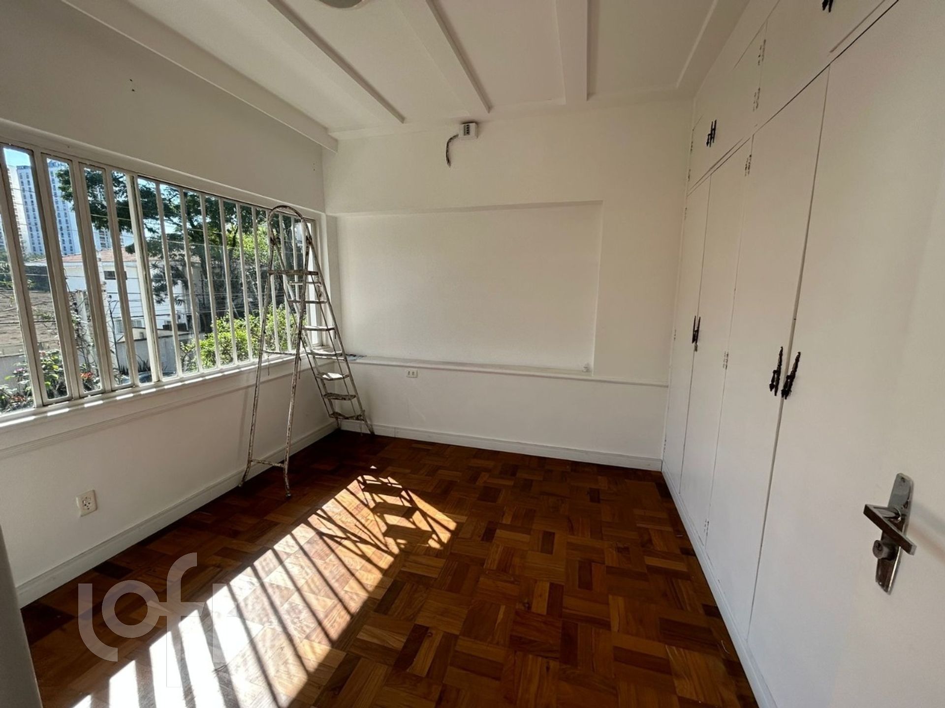 Casa à venda com 4 quartos, 323m² - Foto 10