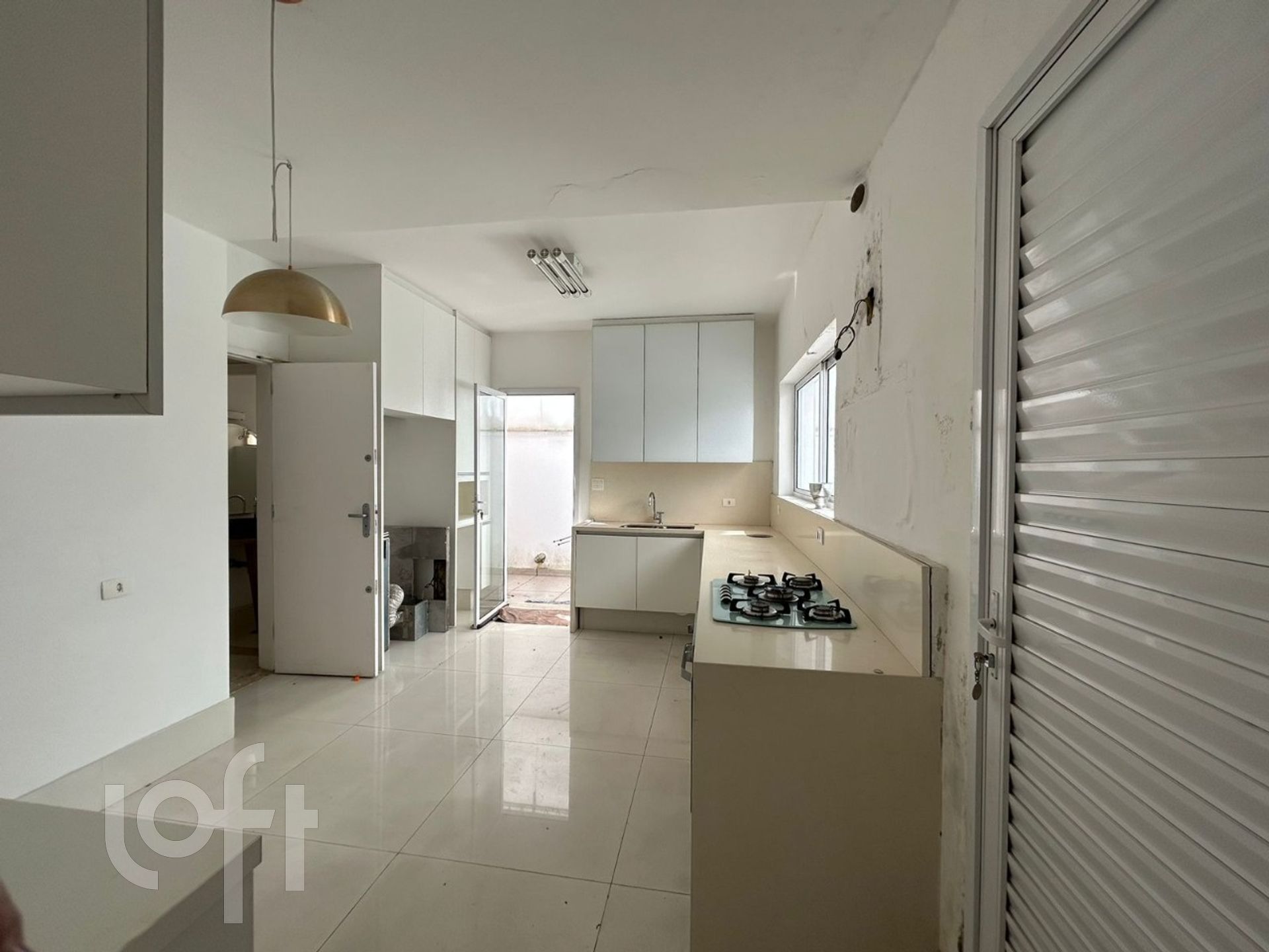 Casa à venda com 4 quartos, 323m² - Foto 6