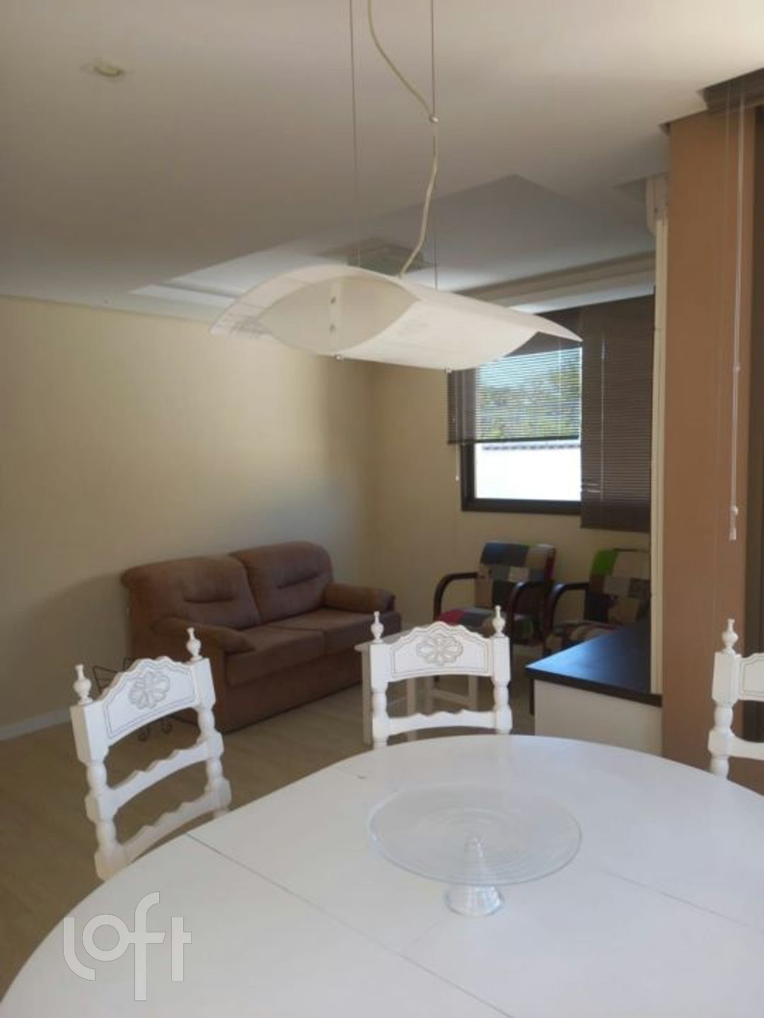 Apartamento com 70m², 2 dormitórios, 1 suíte, 2 vagas, Menino Deus em Porto Alegre